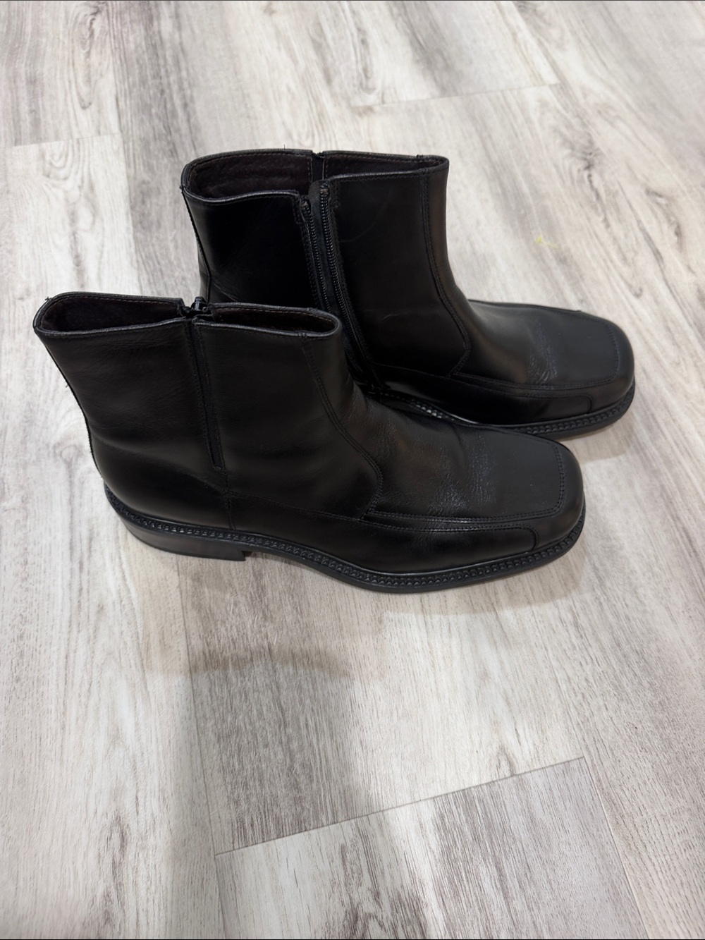 Bass Men's Black Leather Side-Zip Ankle Boots 11 m